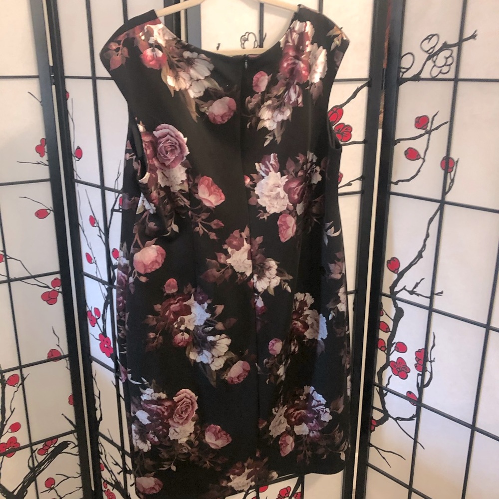 Connected Apparel Floral dress.